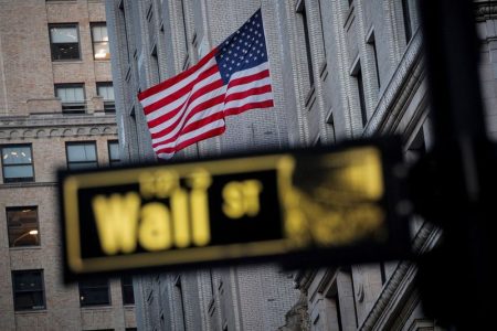 U.S. stocks mixed at close of trade; Dow Jones Industrial Average down 0.06%