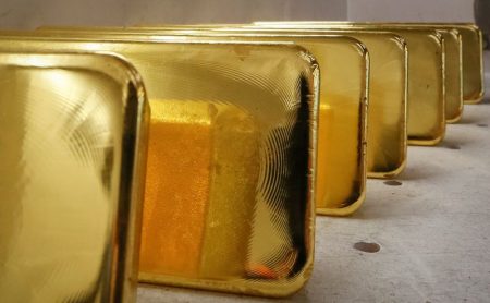 Gold prices hit record highs above ,500 as rate cut hopes grow